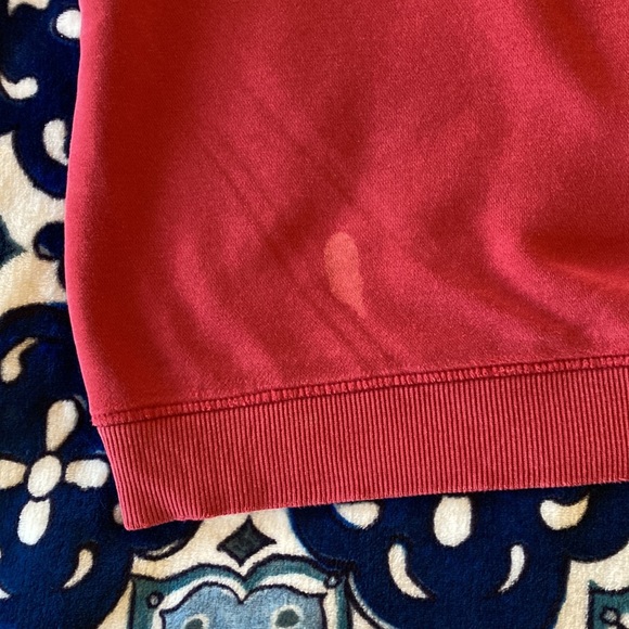 Basic Red Crewneck - Picture 4 of 5